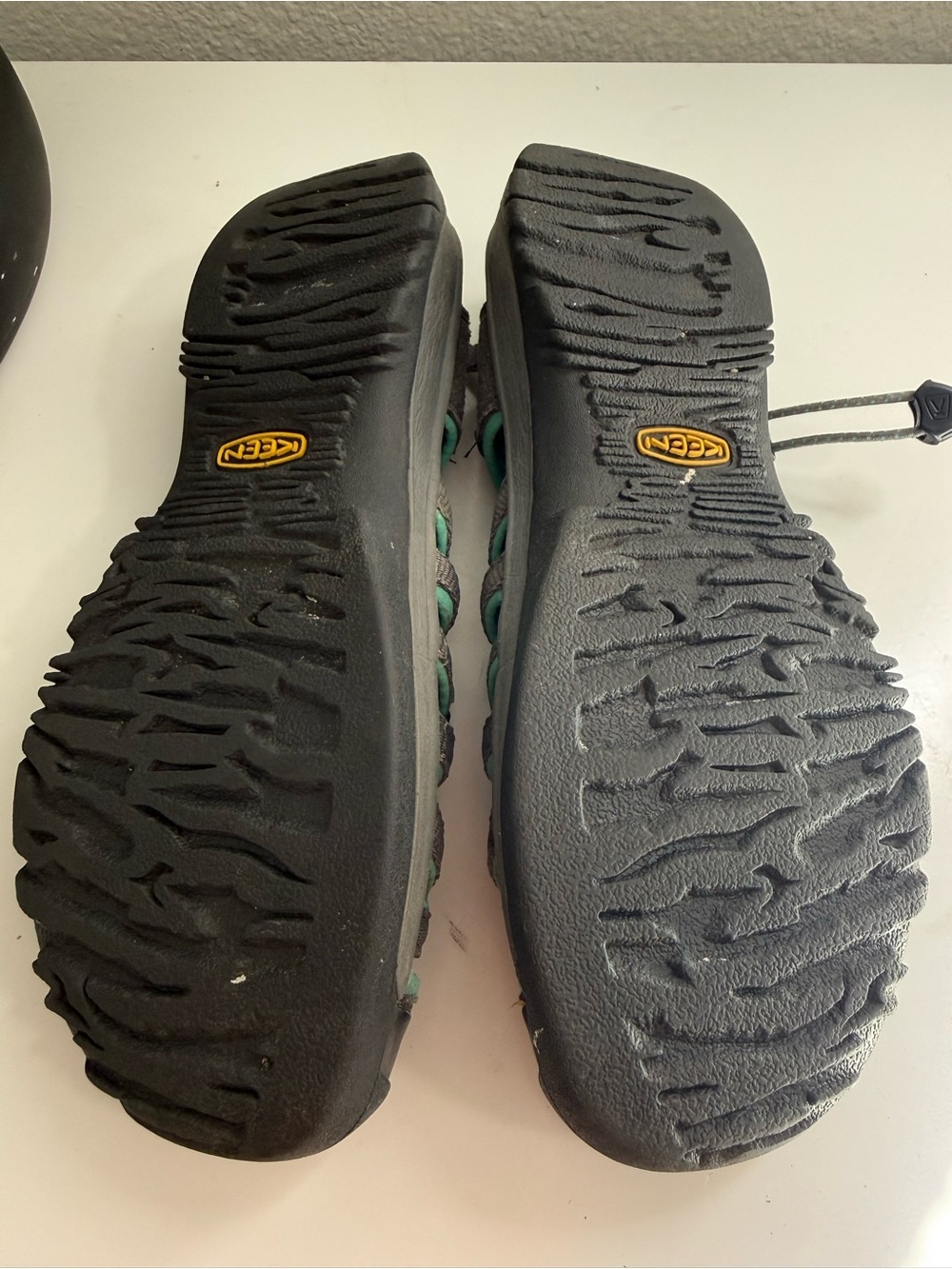 Keen whisper Women size 8.5 Gray and Teal Sport Sandals - Picture 11 of 11